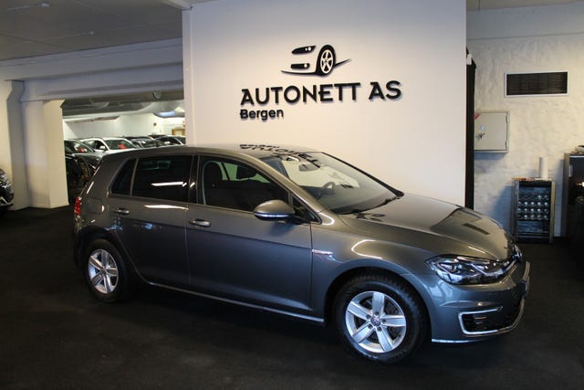 WVWZZZAUZJ8908586 2018 VOLKSWAGEN GOLF-2