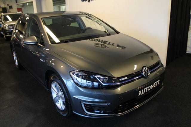 WVWZZZAUZJ8908586 2018 VOLKSWAGEN GOLF-3