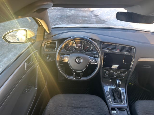 2018 VOLKSWAGEN GOLF - 14