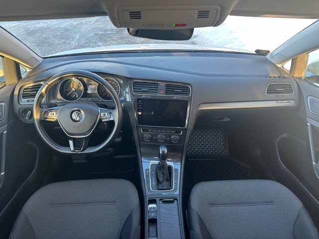 2018 VOLKSWAGEN GOLF - 15