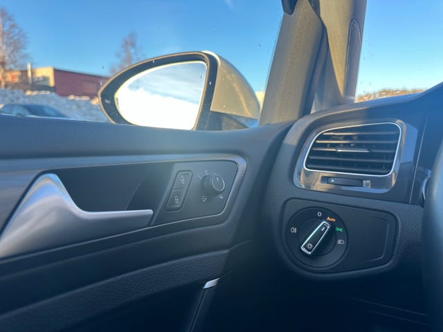 2018 VOLKSWAGEN GOLF - 29