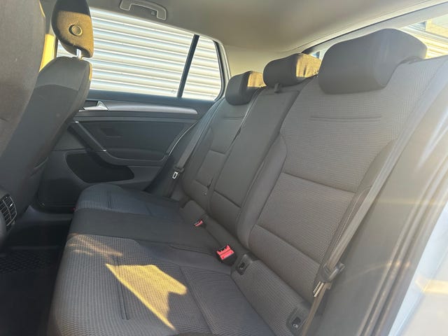 2018 VOLKSWAGEN GOLF - 10