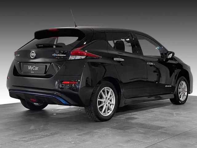 SJNFAAZE1U0024523 2018 NISSAN LEAF-2