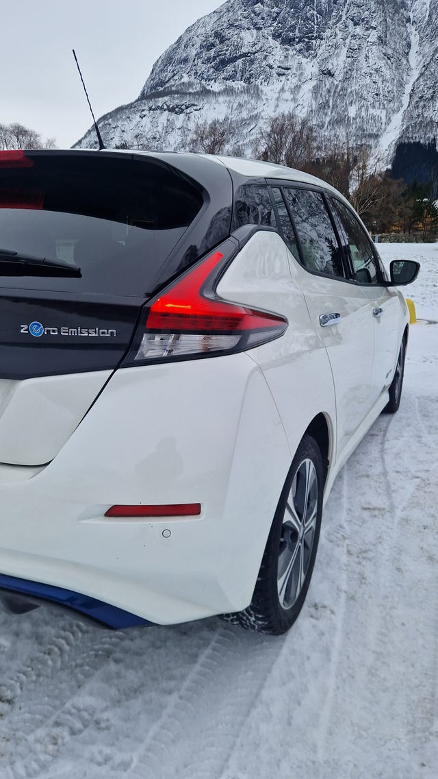 2018 NISSAN LEAF - 14