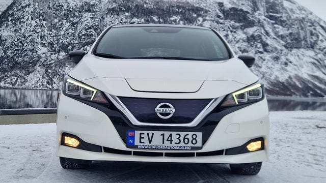 2018 NISSAN LEAF - 8
