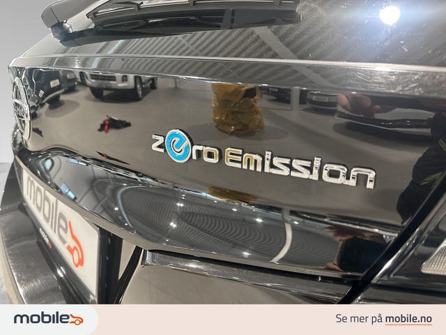 2018 NISSAN LEAF - 9