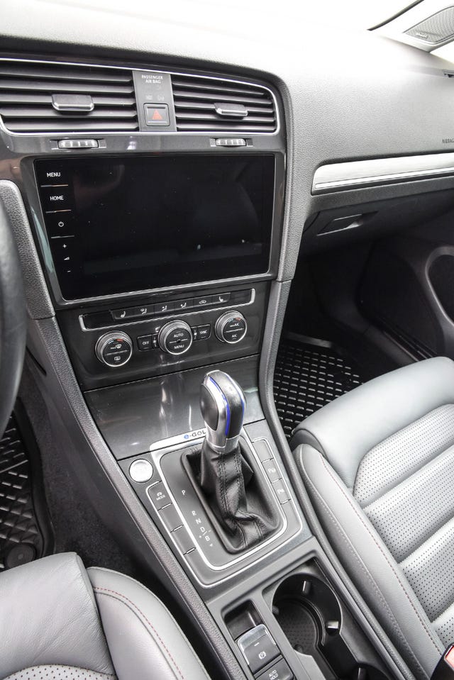 2018 VOLKSWAGEN GOLF - 17