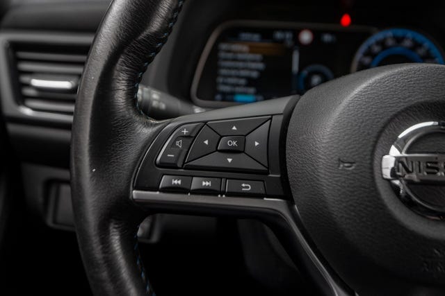 2018 NISSAN LEAF - 19