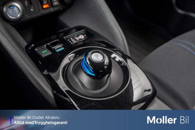 2018 NISSAN LEAF - 18