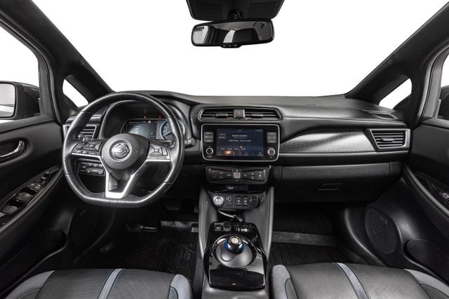 2019 NISSAN LEAF - 18