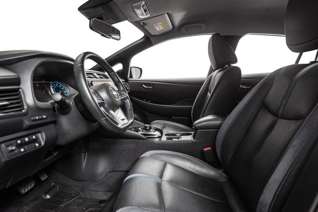 2019 NISSAN LEAF - 16