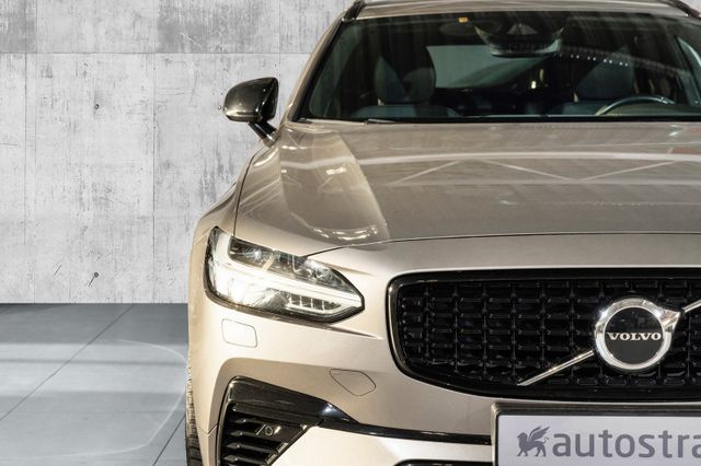 2021 VOLVO V90 - 33