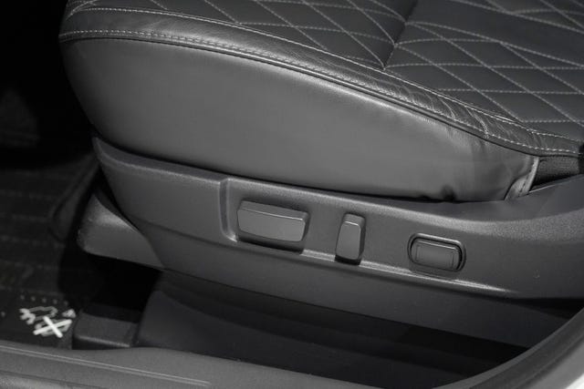 2020 MITSUBISHI OUTLANDER - 24