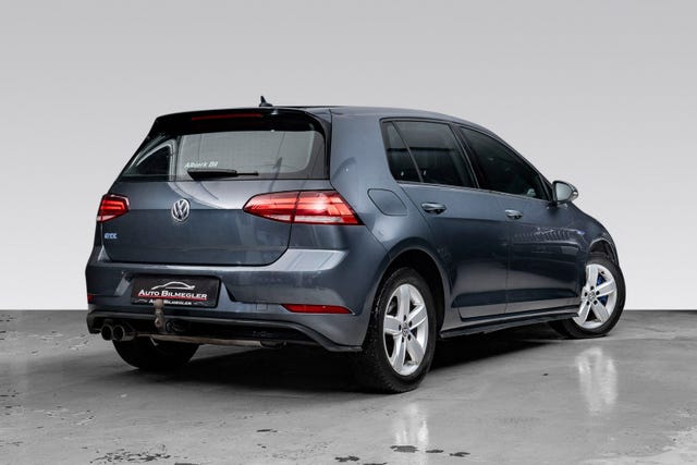 WVWZZZAUZJW804087 2018 VOLKSWAGEN GOLF-1