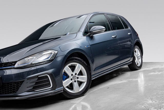 WVWZZZAUZJW804087 2018 VOLKSWAGEN GOLF-2