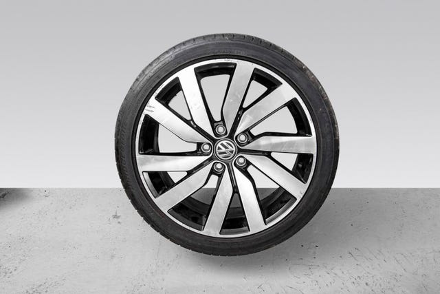2018 VOLKSWAGEN GOLF - 13