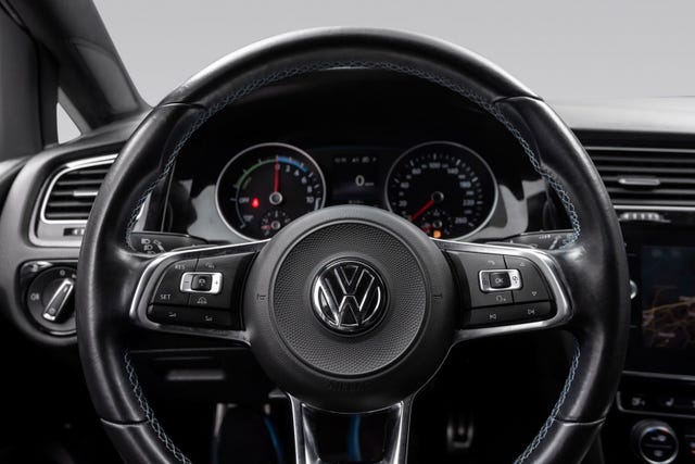 2018 VOLKSWAGEN GOLF - 20