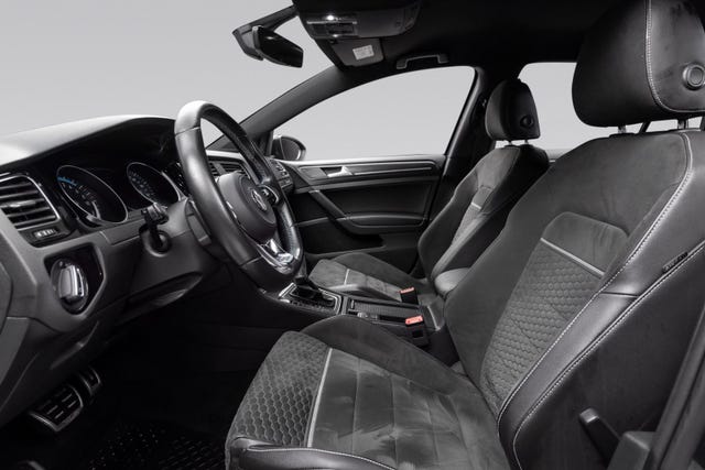 2018 VOLKSWAGEN GOLF - 16