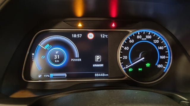 2019 NISSAN LEAF - 20