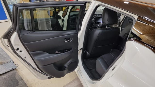 2019 NISSAN LEAF - 51
