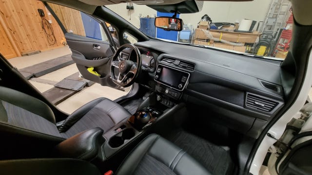 2019 NISSAN LEAF - 42