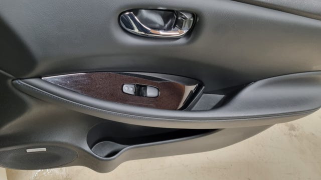 2019 NISSAN LEAF - 40