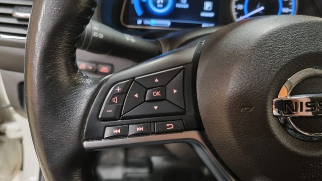 2019 NISSAN LEAF - 17