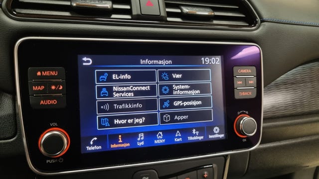 2019 NISSAN LEAF - 32