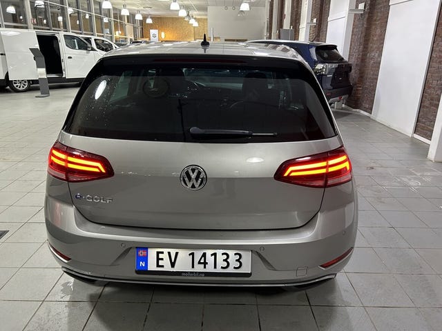 2018 VOLKSWAGEN GOLF - 8