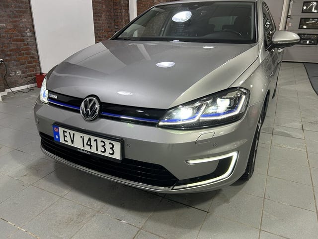 WVWZZZAUZJ8910911 2018 VOLKSWAGEN GOLF-3