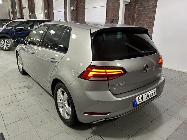 2018 VOLKSWAGEN GOLF - 9