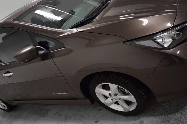 2019 NISSAN LEAF - 17
