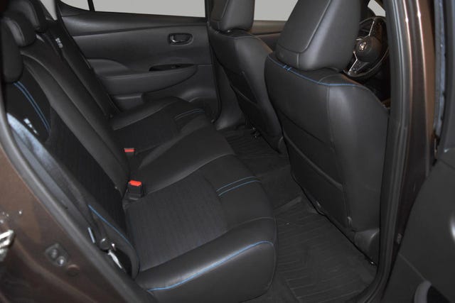 2019 NISSAN LEAF - 11
