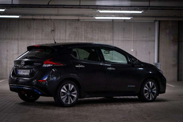 SJNFAAZE1U0019803 2018 NISSAN LEAF-2