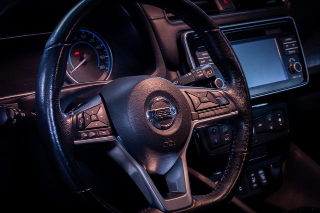 2018 NISSAN LEAF - 12
