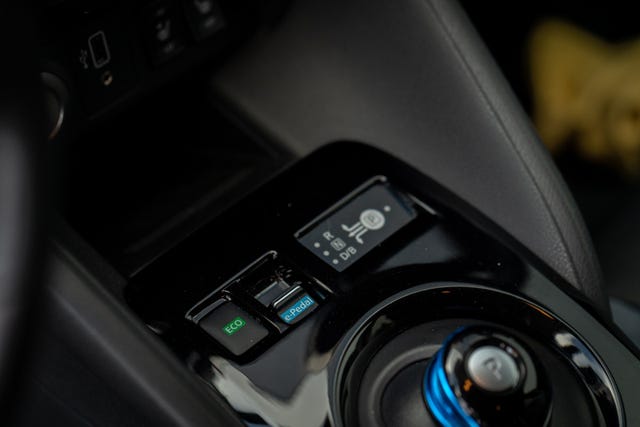 2018 NISSAN LEAF - 15