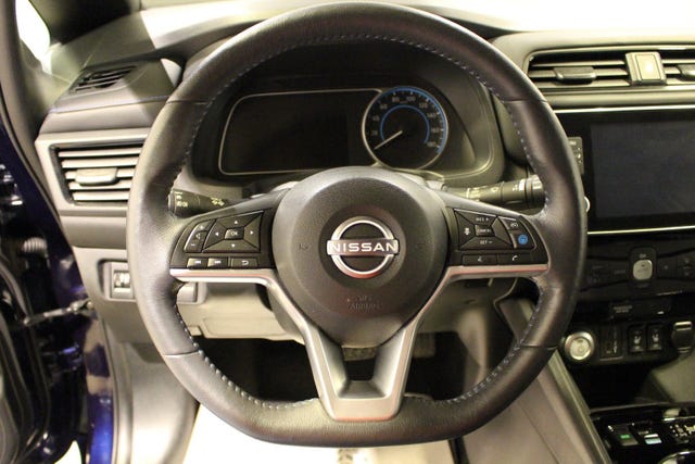 2022 NISSAN LEAF - 19