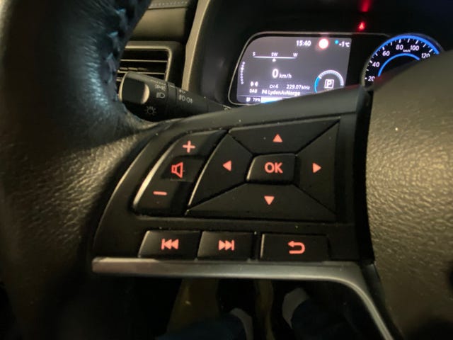 2019 NISSAN LEAF - 24