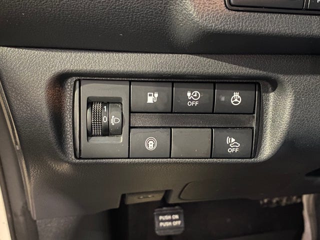 2019 NISSAN LEAF - 31