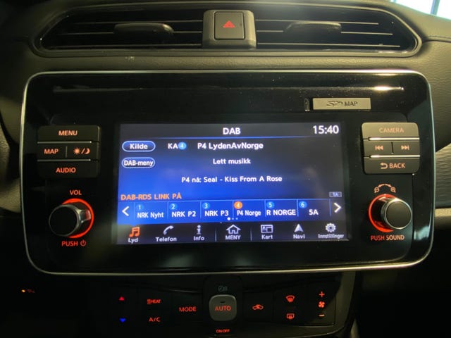 2019 NISSAN LEAF - 28