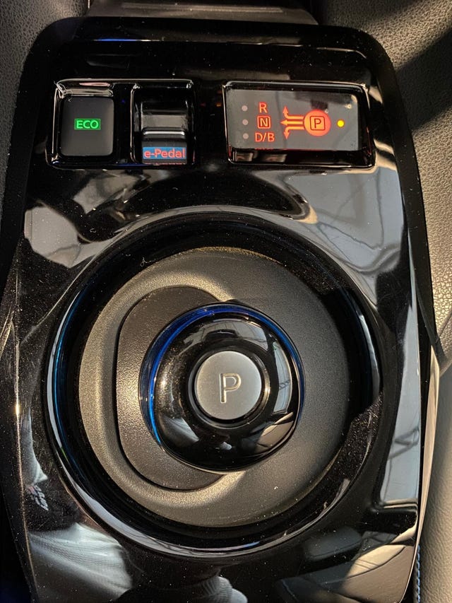 2019 NISSAN LEAF - 30