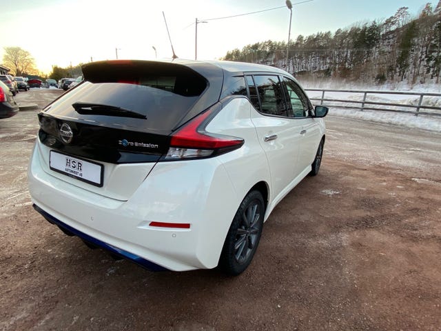 2019 NISSAN LEAF - 11