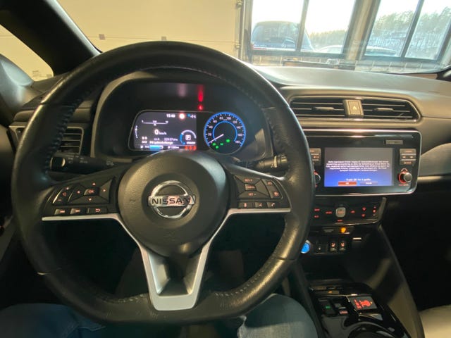 2019 NISSAN LEAF - 23