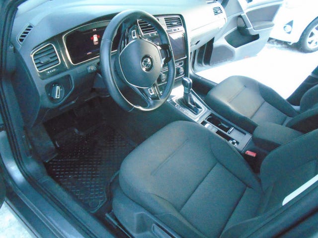 2018 VOLKSWAGEN GOLF - 14
