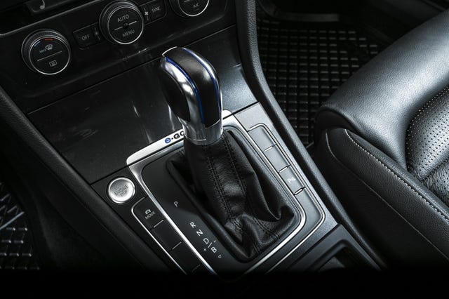 2019 VOLKSWAGEN GOLF - 11