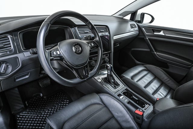 2019 VOLKSWAGEN GOLF - 16