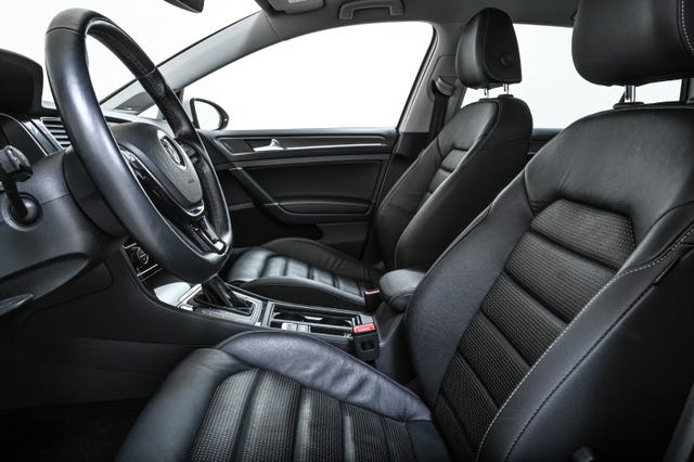 2019 VOLKSWAGEN GOLF - 15