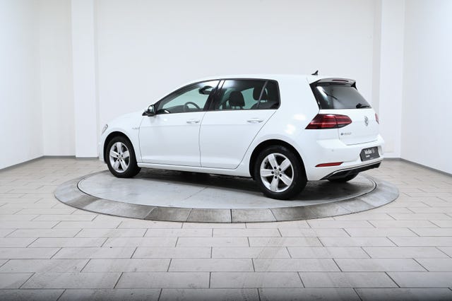 WVWZZZAUZKW903847 2019 VOLKSWAGEN GOLF-4