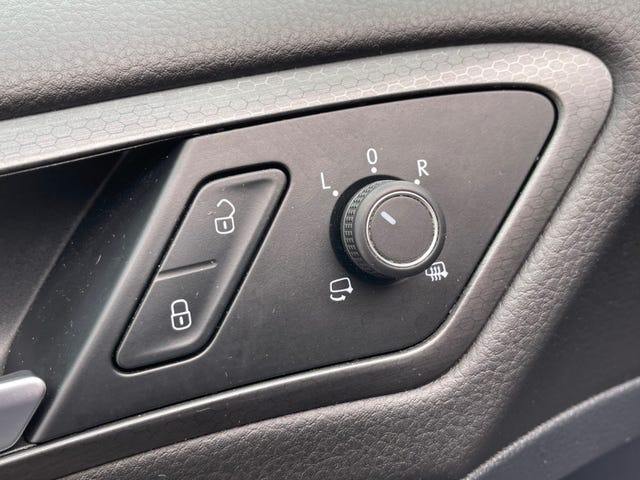 2018 VOLKSWAGEN GOLF - 18