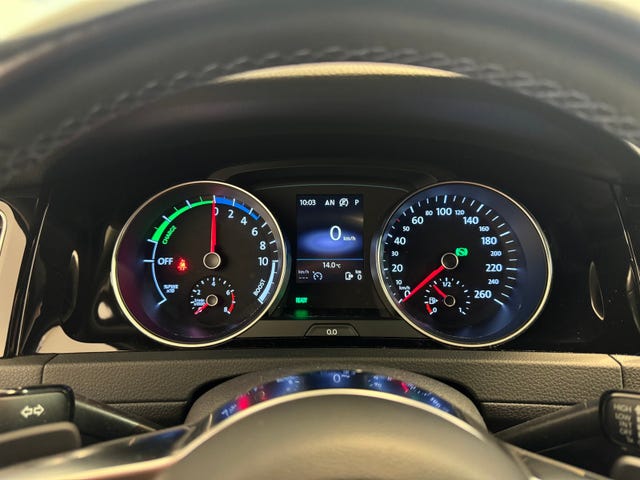 2018 VOLKSWAGEN GOLF - 12